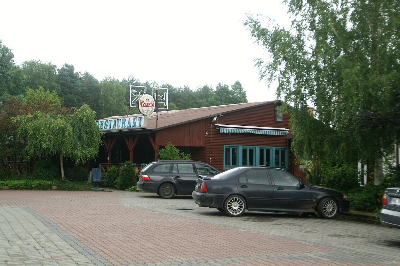 Zajazd Duet Radzymin Exterior photo